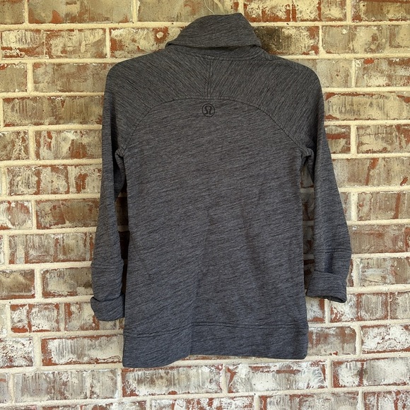 Lululemon Make A Move Gray Funnel Neck Sweatshirt - Picture 10 of 10